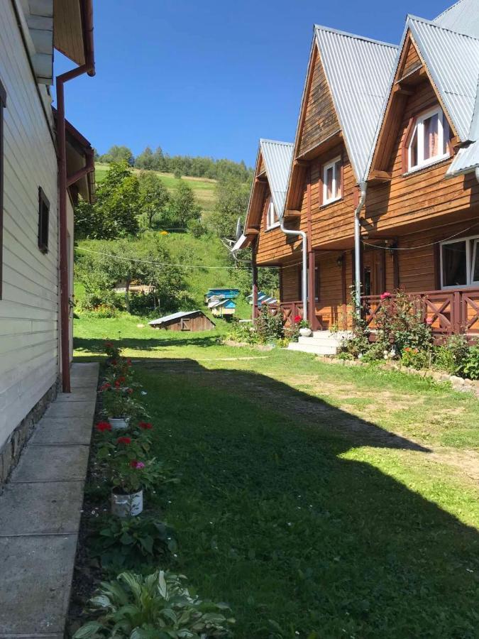 У Олега Hotell Verkhne-Studenyy Eksteriør bilde