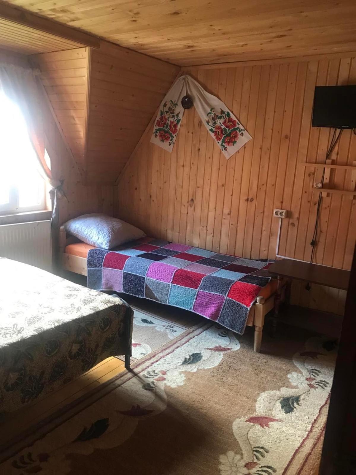 У Олега Hotell Verkhne-Studenyy Eksteriør bilde