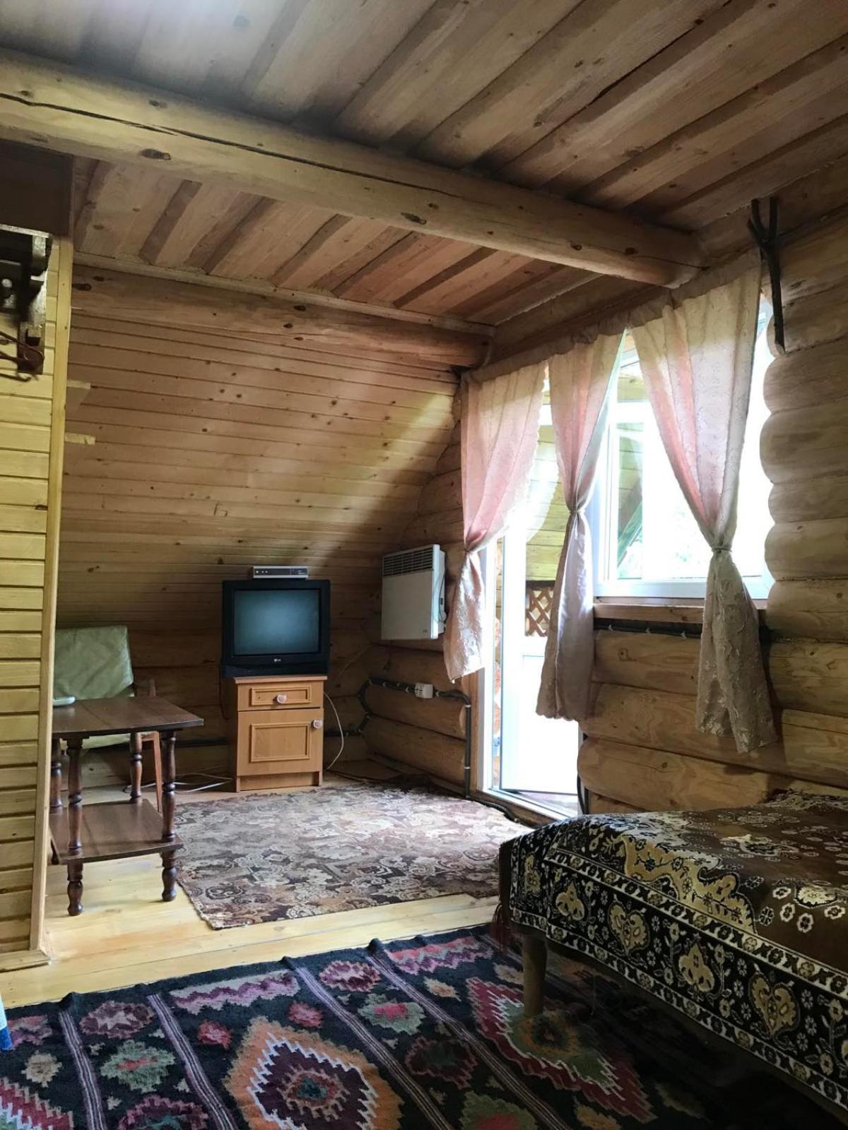 У Олега Hotell Verkhne-Studenyy Eksteriør bilde